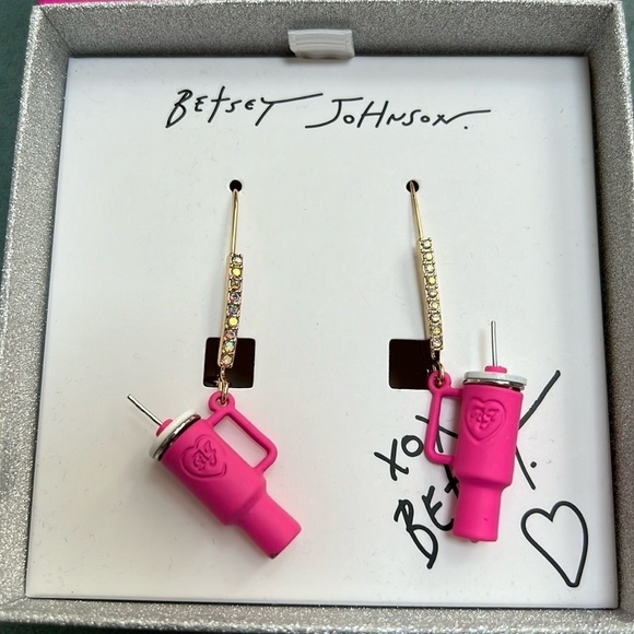BETSEY JOHNSON Earrings Pink Stanley Cup Inspired Tumblers NEW - Picture 6 of 11